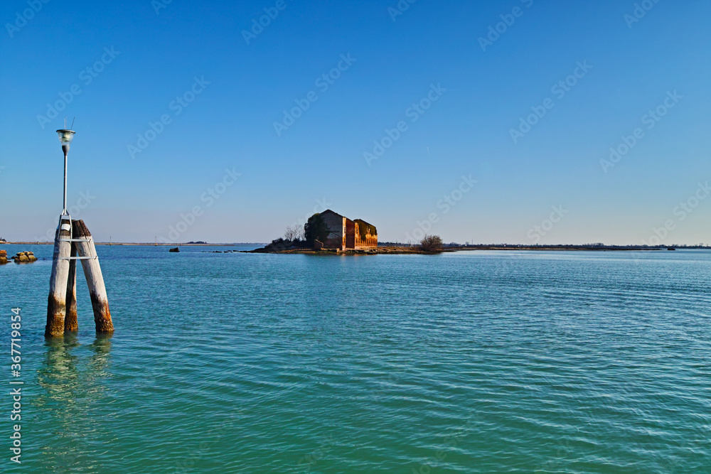 Venezia Laguna Nord, isola della Madonna del Monte
