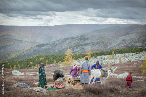 Фотография tsaatan family in the mountains of northern Mongolia