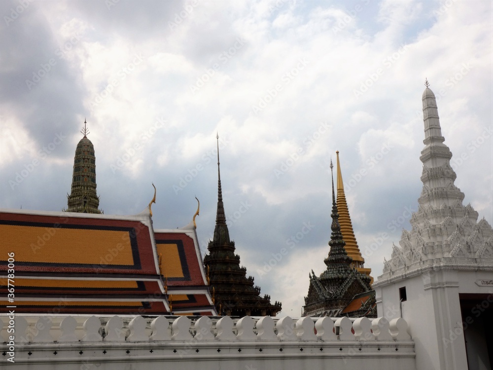 Fototapeta premium Churches and pagodas, Phra Kaew temple