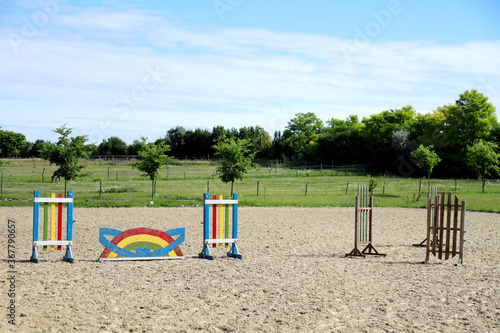 Wallpaper Mural Accesories for horse trainings and events in rural equestrian training centre Torontodigital.ca