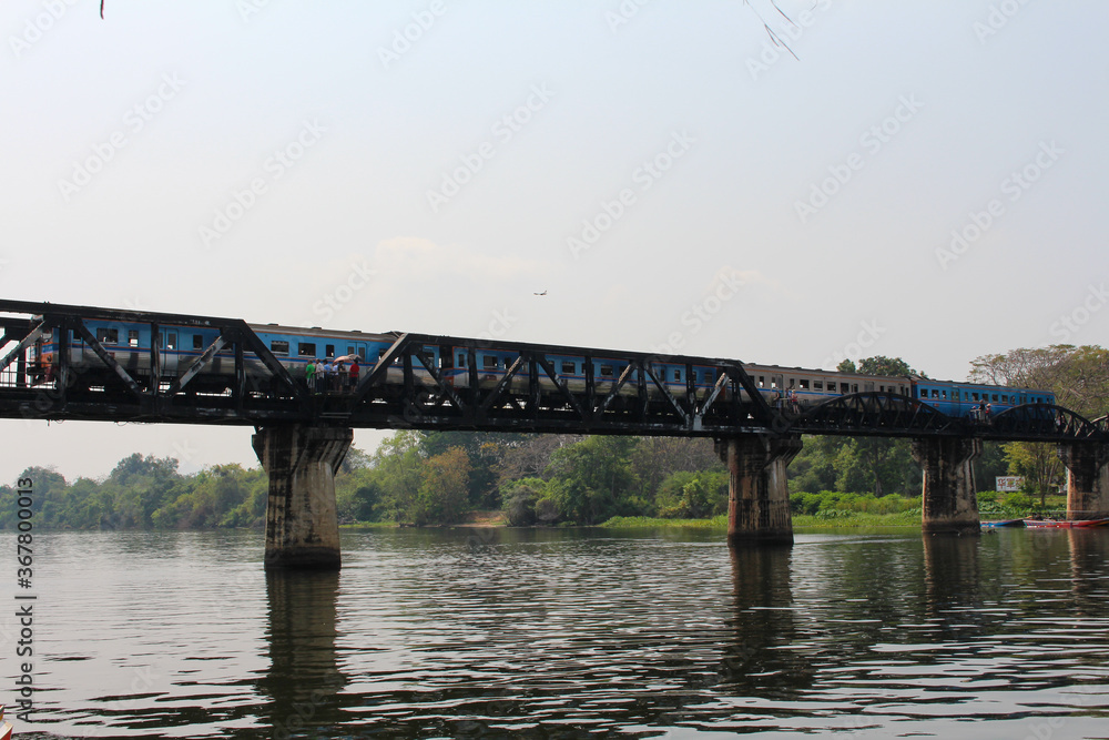Fototapeta premium PONT DE LA RIVIERE KWAI - THAILANDE