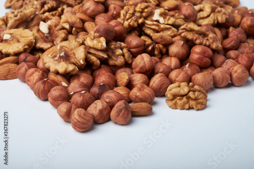 ifferent nuts in a pile
