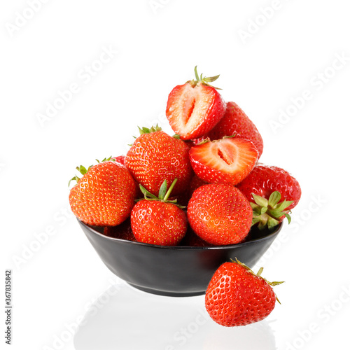 Fototapeta Naklejka Na Ścianę i Meble -  Fresh ripe garden strawberries strawberry on white