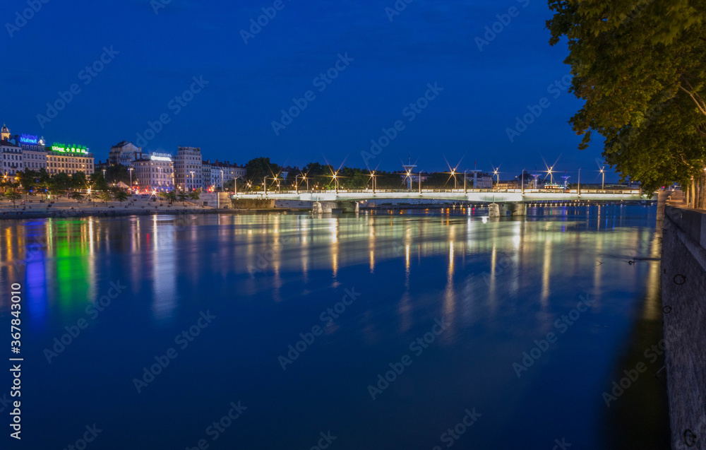 Fototapeta premium Lyon panoramas et reflets