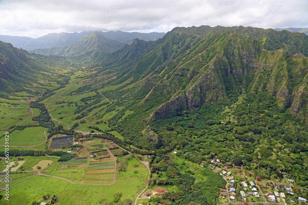 Kaaawa Valley - Oahu, Hawaii