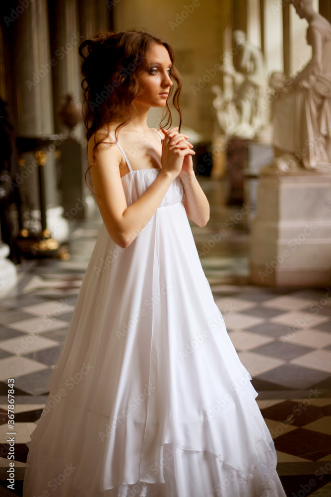 Naklejka premium romantic bride in palace