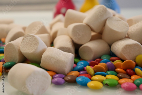 Different sweets decorating a beautiful party table.