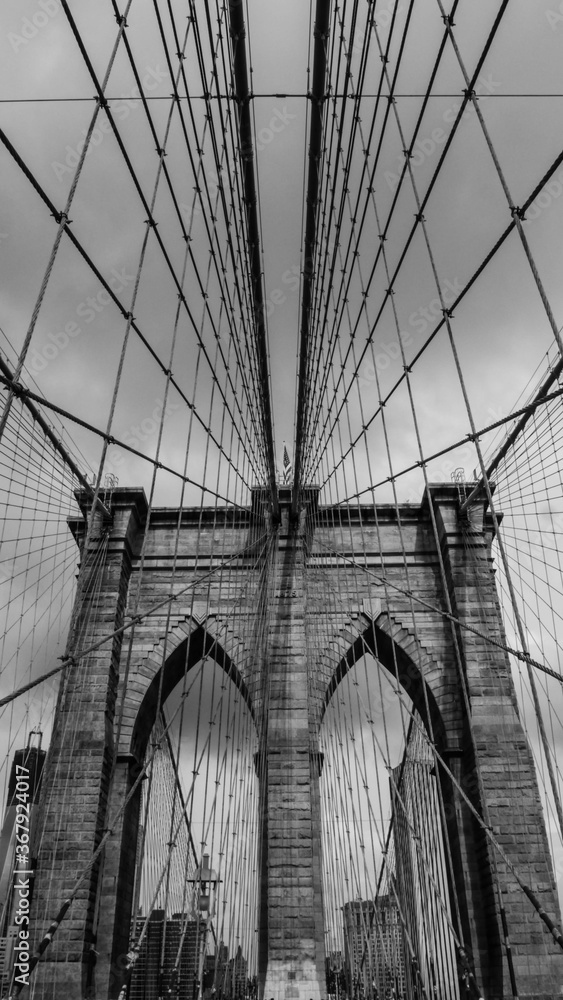 Fototapeta premium Brooklyn Bridge. New York. Vertical Layout.