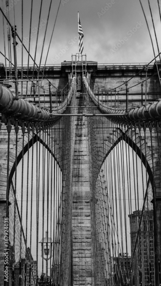 Fototapeta premium Brooklyn Bridge. New York. Vertical Layout.