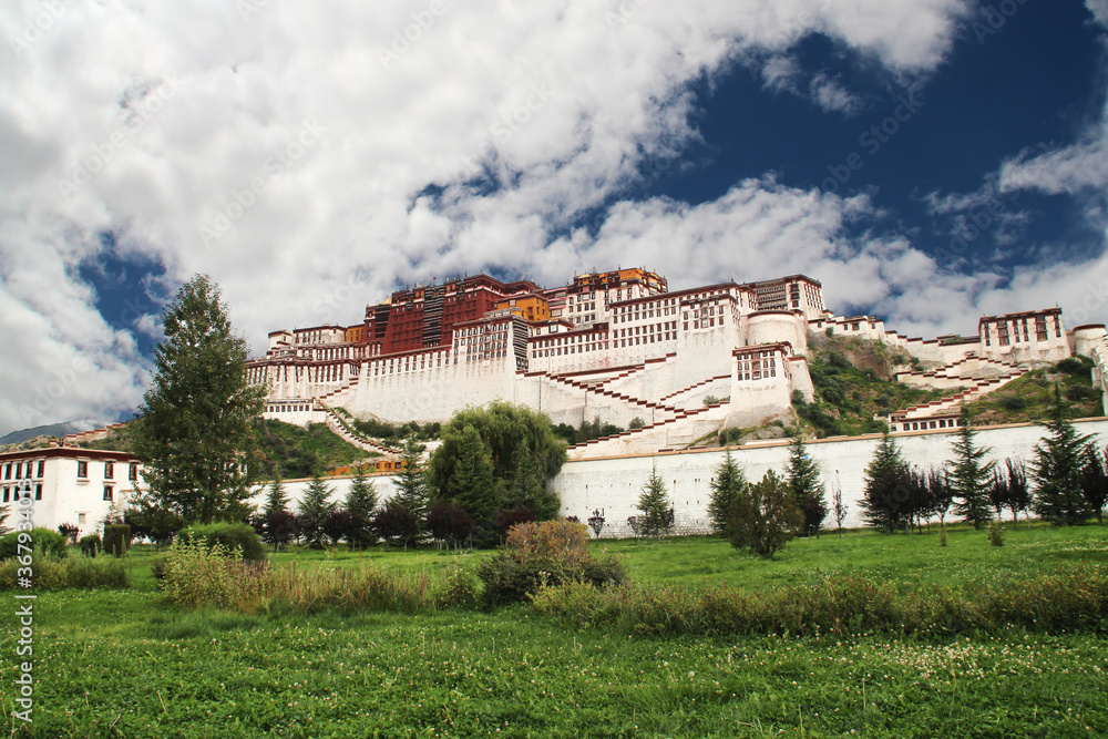 Panoramic view of the Potala palace in Lhasa, Tibet, China