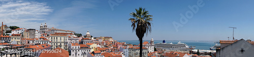 Fototapeta Naklejka Na Ścianę i Meble -  Portugal, Lisbon, panoramic view of the Alfama neighborhood