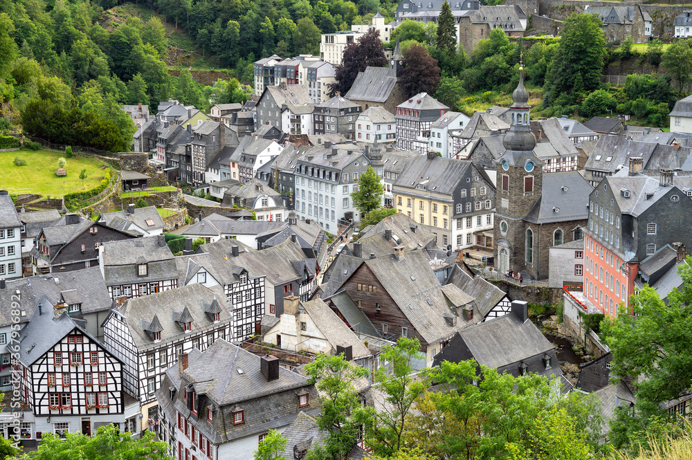 Fototapeta premium beautiful view of old town Monschau in Germany