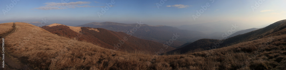 Obraz premium Landscape of mountain peaks, Bieszczady Mountains