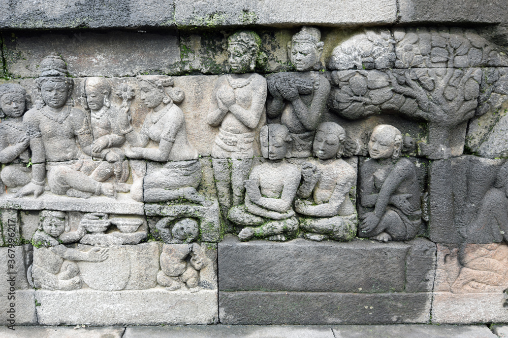 Relief am buddhistischen Borobudur-Tempel auf Java