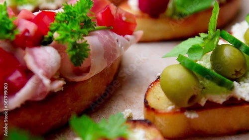 Tracking of Bruschetta with different fillings