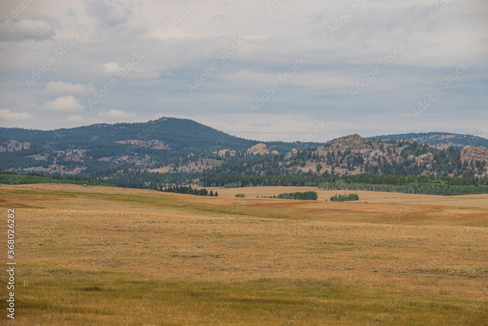 Obraz premium landscape with mountains and clouds