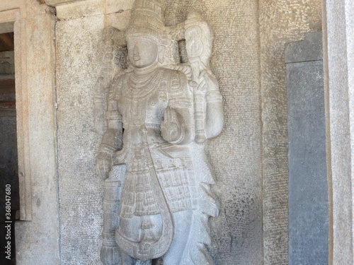 sanctuaire Sravanabelagola