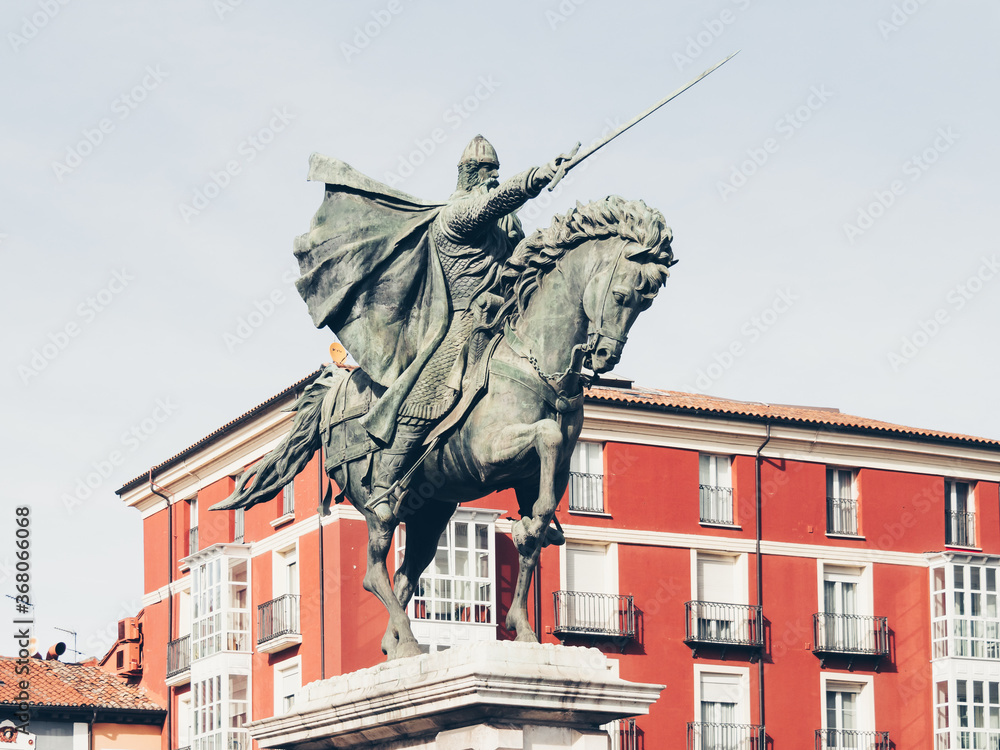 Fototapeta premium Cid statue in Leon, Spain