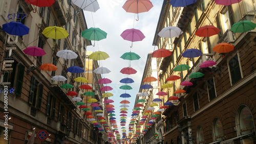 umbrellas colors © simone rozio