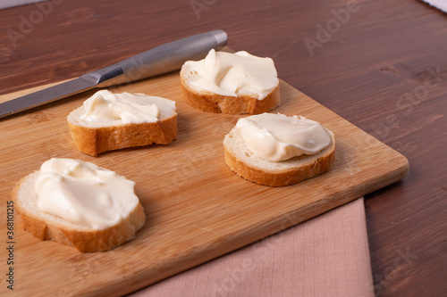 mini sandwiches with creamy cheese