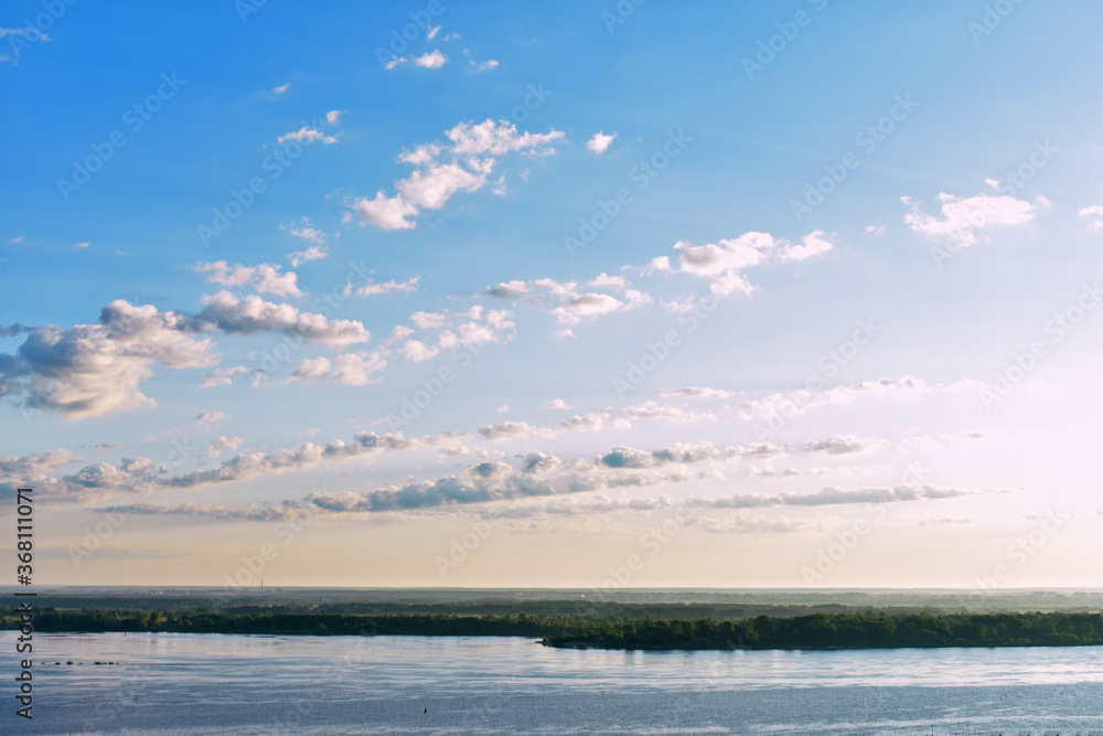 Obraz premium gentle dawn on the Volga River