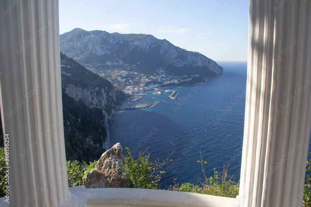 Fototapeta Port of Capri from Villa Lysis