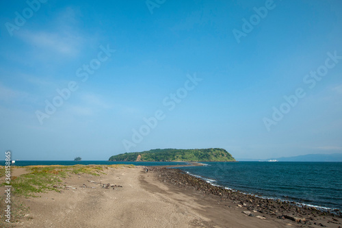 歩いて渡れる縁結びの島、鹿児島県の知林が島