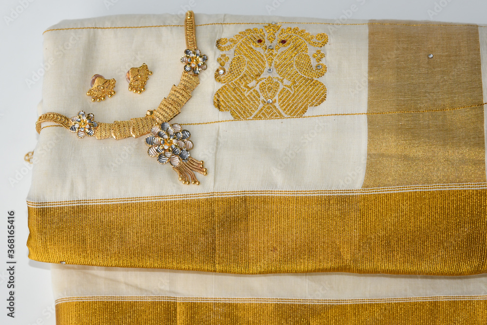 Set hot sale saree ornaments