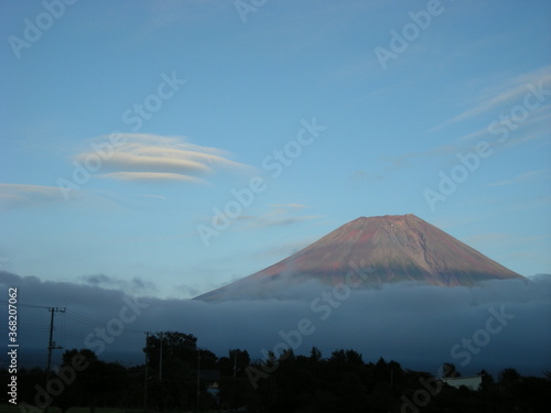 富士山と雲の芸術