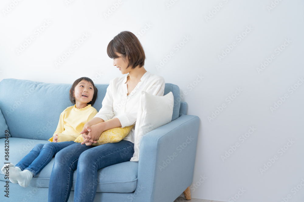 アジア人 子供 勉強 ポートレート アジア人 子供 勉強 ポートレート