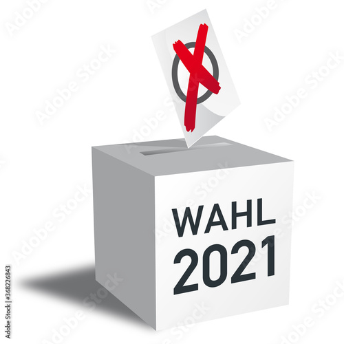 Wahl 2021 Wahlurne und Stimmzettel
