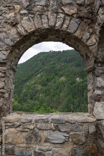 Fototapeta Naklejka Na Ścianę i Meble -  Ruins of Strecno Castle and Spicak lookout