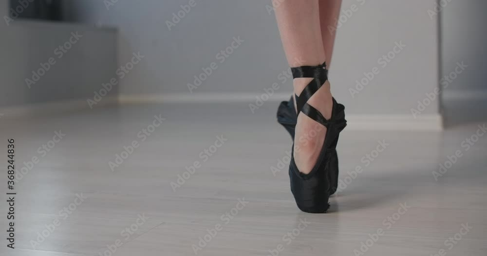 Balerine dances on the ends of her pointe shoes, woman dance on her toes, dancer in long dress, ballet rehearsal, dancing practice, 4k DCI 60p Prores HQ Balerine dances on the ends of her pointe shoes, woman dance on her toes, dancer in long dress, ballet rehearsal, dancing practice, 4k DCI 60p Prores HQ