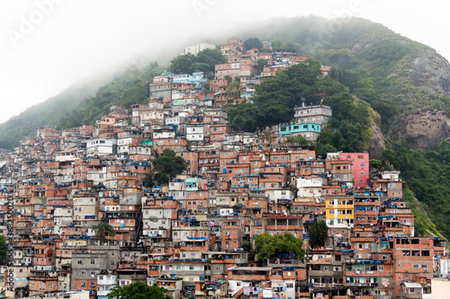 Fotografie A favela in Rio de Janeiro on a foggy day