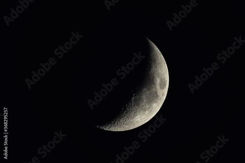Bilde på lerret Crescent moon on dark night sky