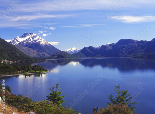 Carretera Austral Sur De Chile Sudamérica Lago Cisne 
