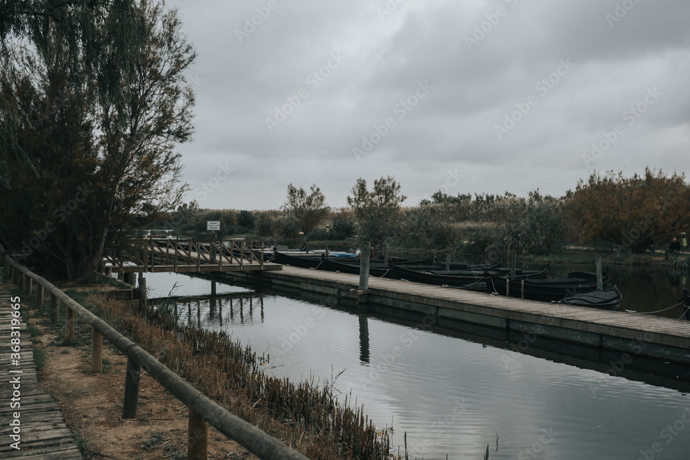 Cielo desde la horilla de la albufera en valencia 