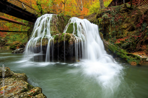 Fototapeta Naklejka Na Ścianę i Meble -  Bigar waterfall,Romania
