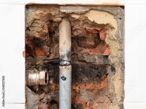 Cuadro en lienzo repairing of plumbing riser of heated towel rail at home - new pipe welded into