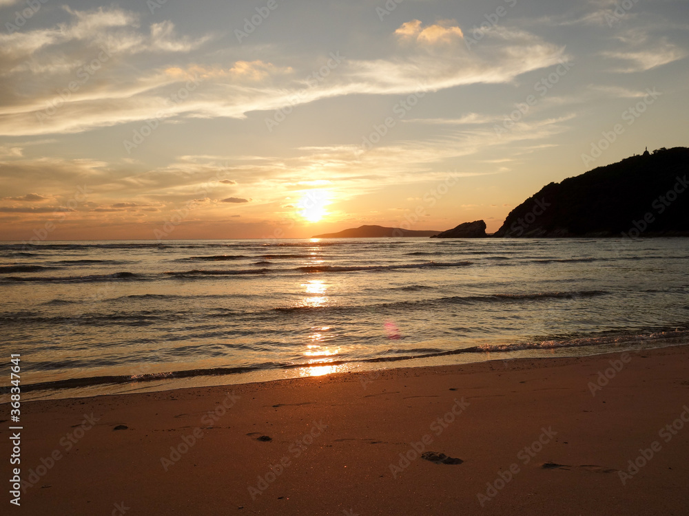 五島列島福江島のビーチで見る夕陽