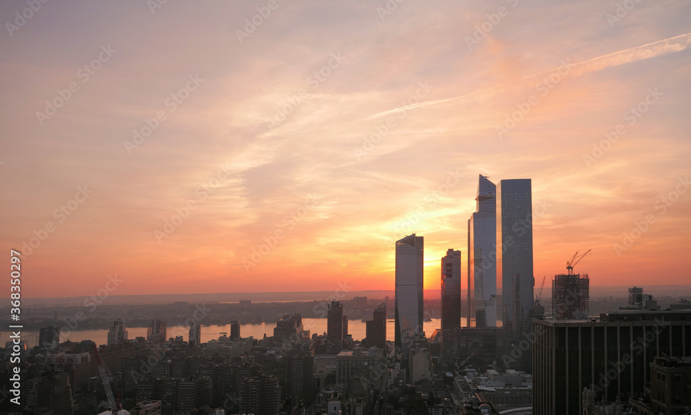 Obraz premium sunset cityscape of manhattan and skyline of NJ