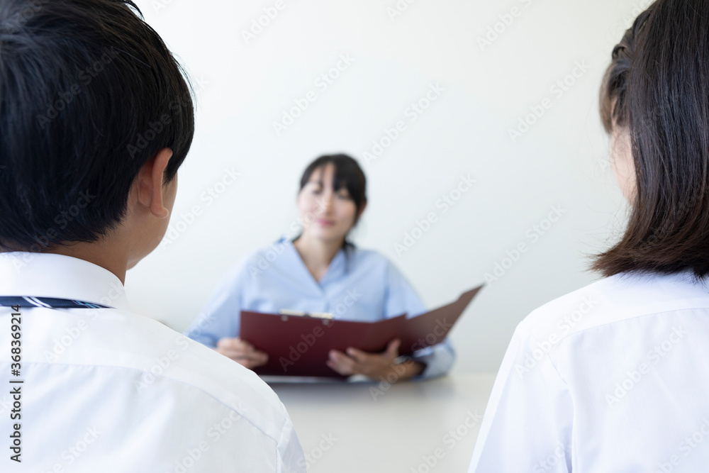 面談中の中学生 面談中の中学生
