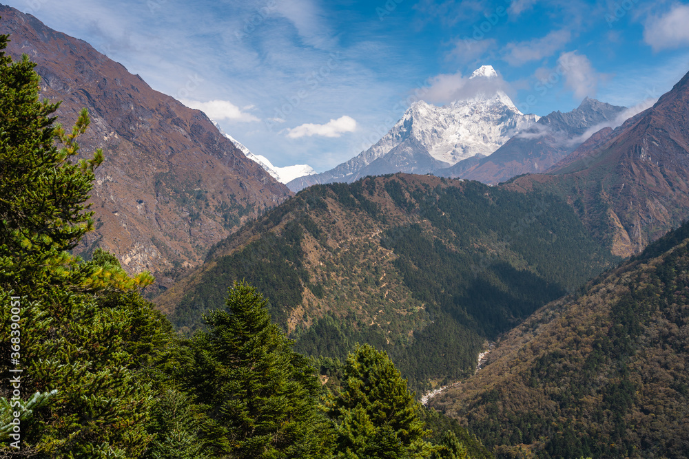 Ama Dablam mountain peak, most famous peak in Everest base camp trekking route, Himalaya mountains range in Nepal