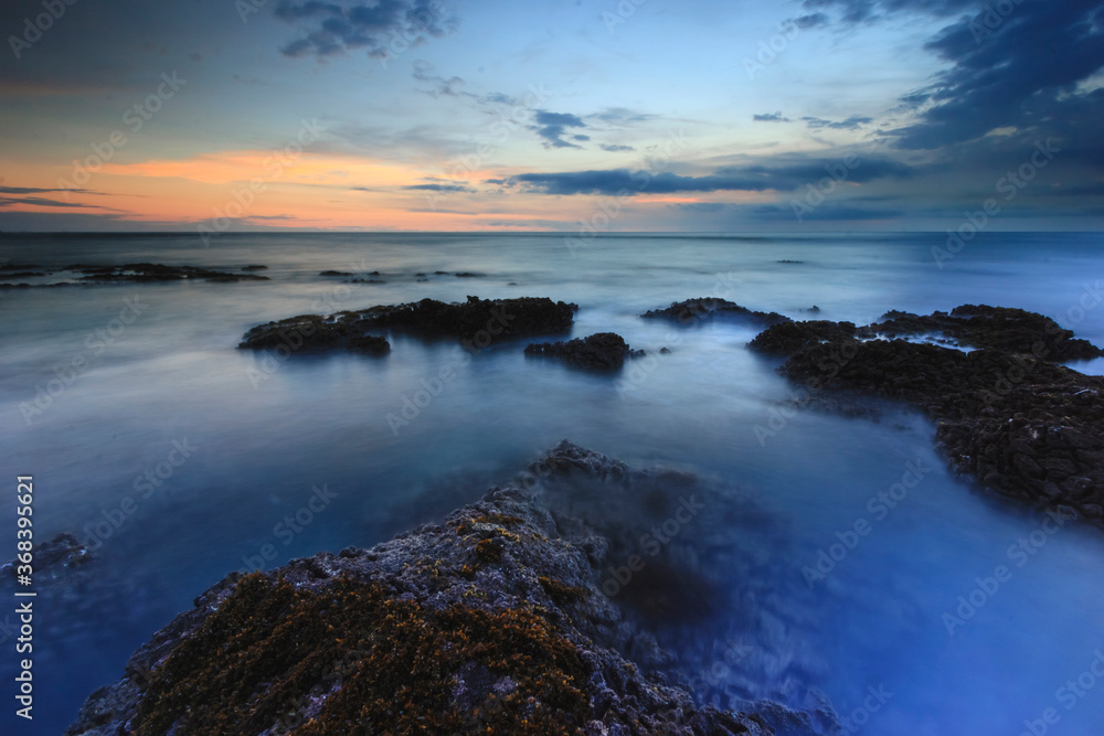 Obraz premium sunset at the beach