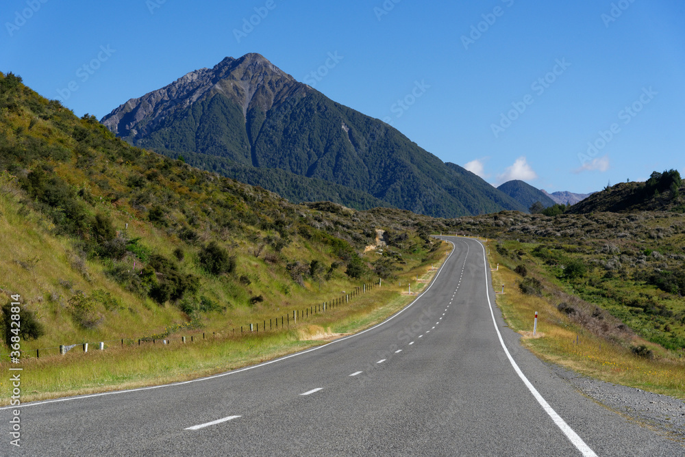Fototapeta premium The Great Alpine Highway in New Zealand