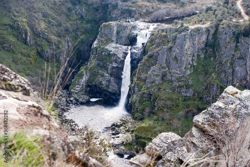 Cascada con mirador