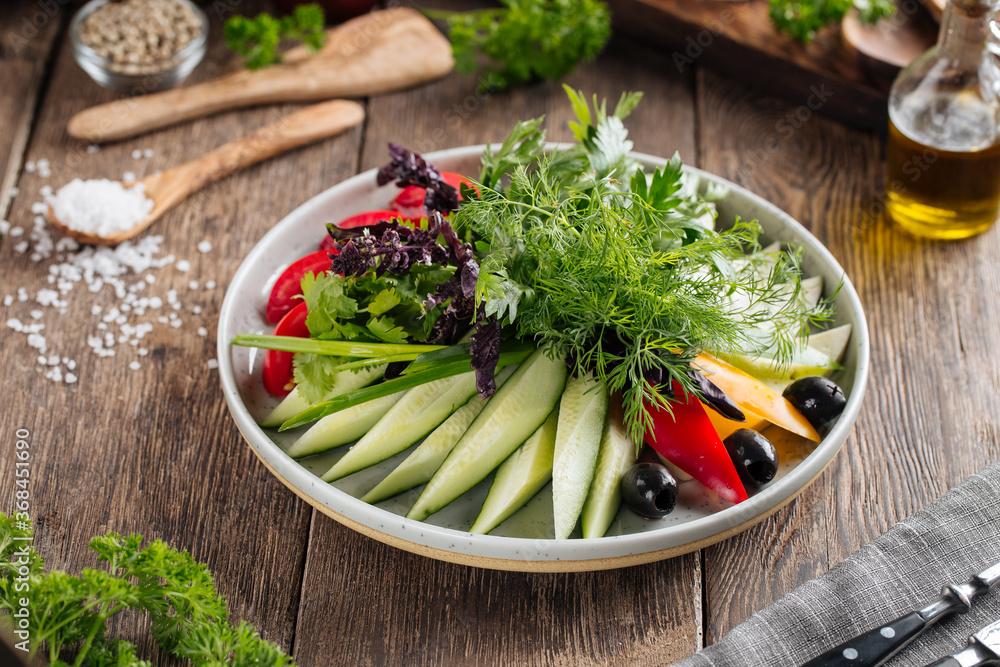 Fresh vegetables platter appetizer 