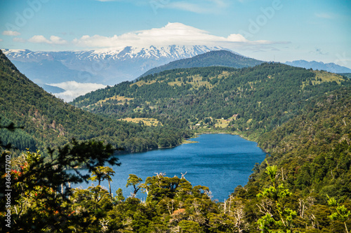 lake and mountains © Emanuel