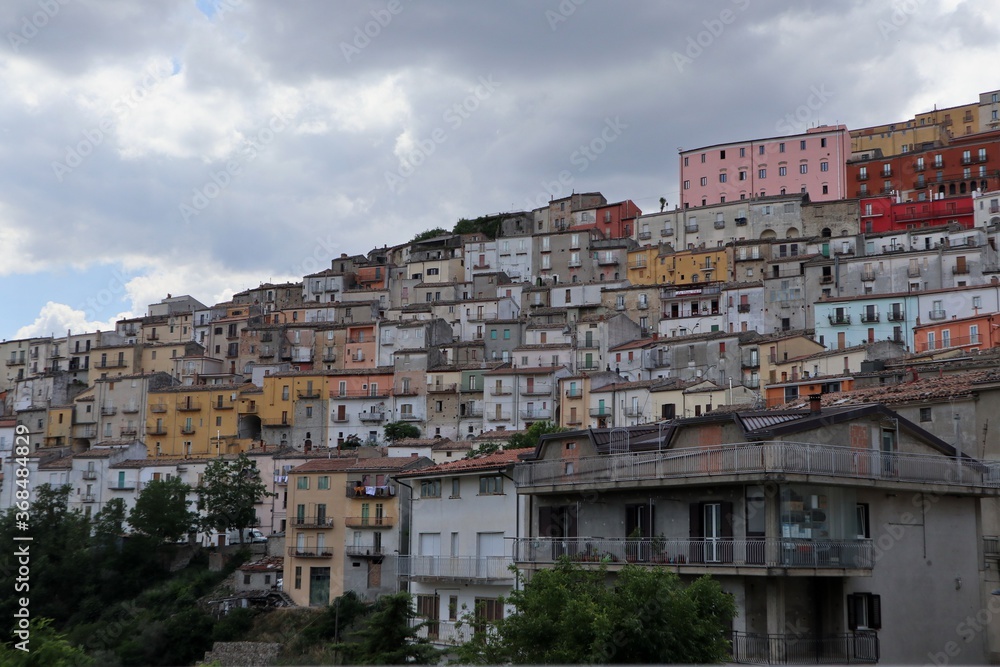 Calitri - Scorcio panoramico del borgo