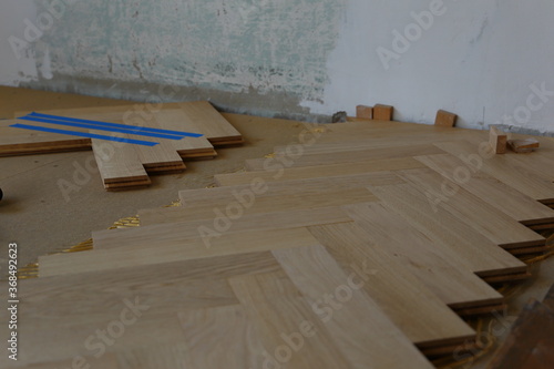 Stabparkett (massiv, Eiche)